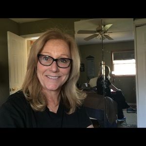 Meet your Posher, Dawn